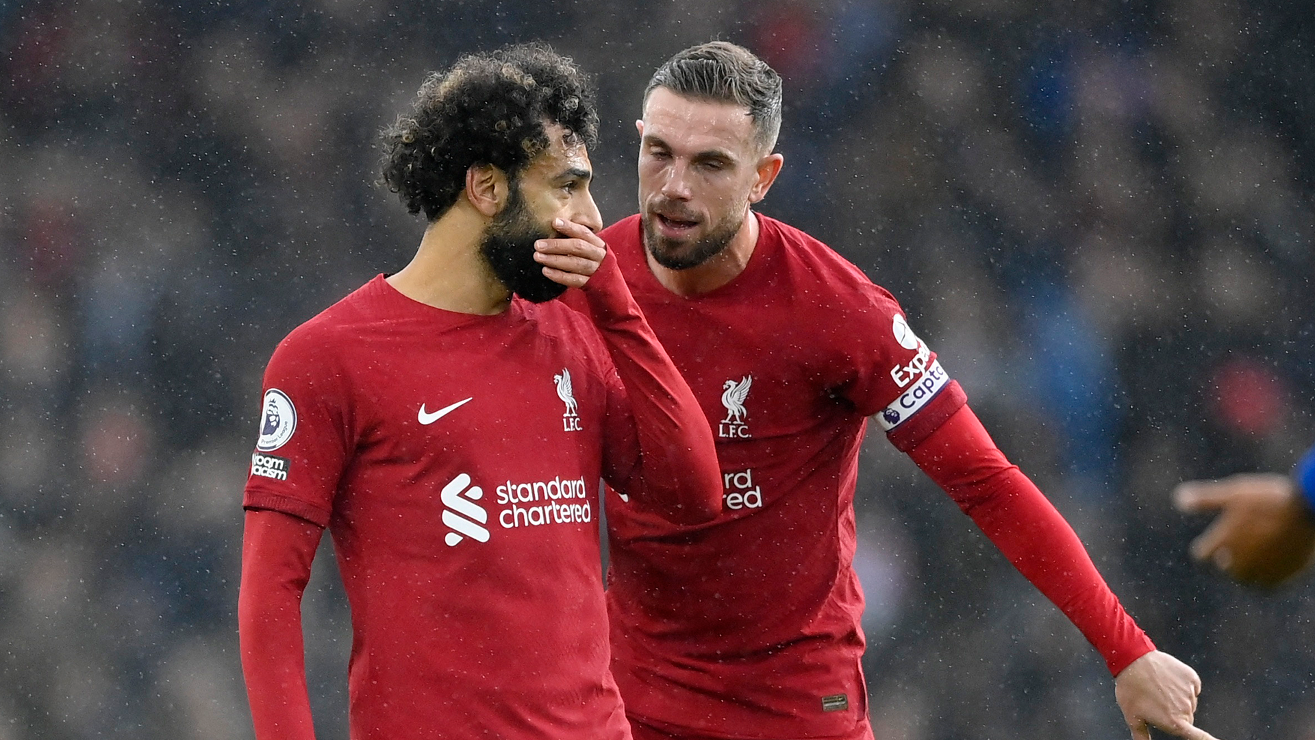 Mohamed Salah y Jordan Henderson durante un partido con el FC Liverpool.